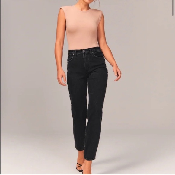 Abercrombie & Fitch The Mom High Rise Jeans Black Size 26/2 - Picture 4 of 15